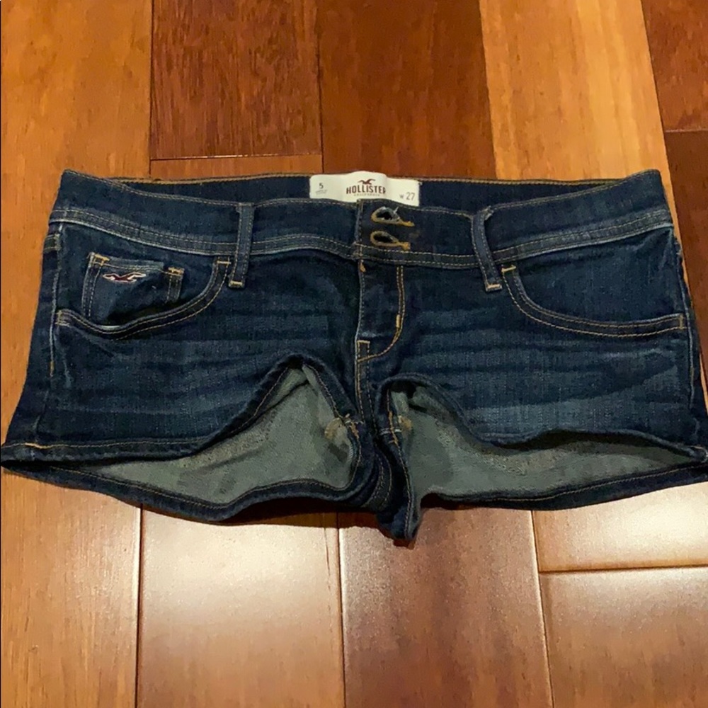 Hollister booty shorts